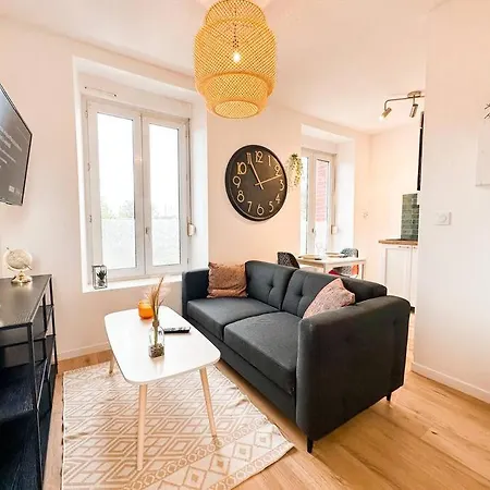 New: Agreable & Lumineux *Gare* Apartment Guingamp Exterior photo