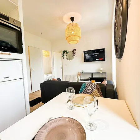 New: Agreable & Lumineux *Gare* Apartment Guingamp Exterior photo