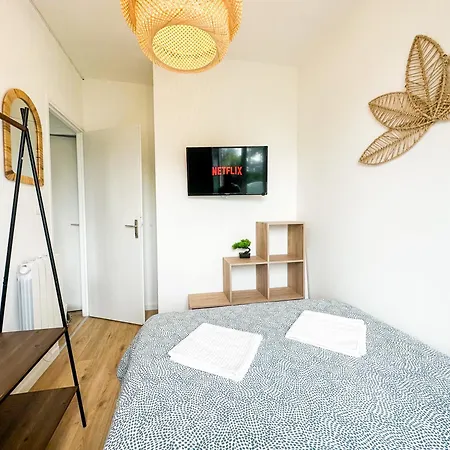 New: Agreable & Lumineux *Gare* Apartment Guingamp Exterior photo